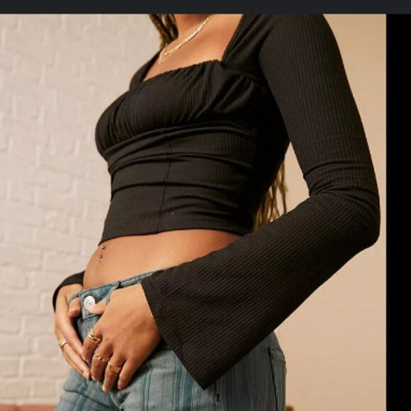 NWT Urban Outfitters Hallie Ribbed Peasant Crop w/Bell Sleeves - Medium in Lime - Picture 14 of 14